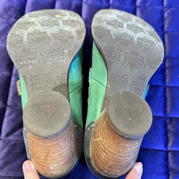 Fluevog East End Kitchener Triple Strap Mary Jane Heels in Seafoam/Grey 💚🩶 - Picture 7 of 12